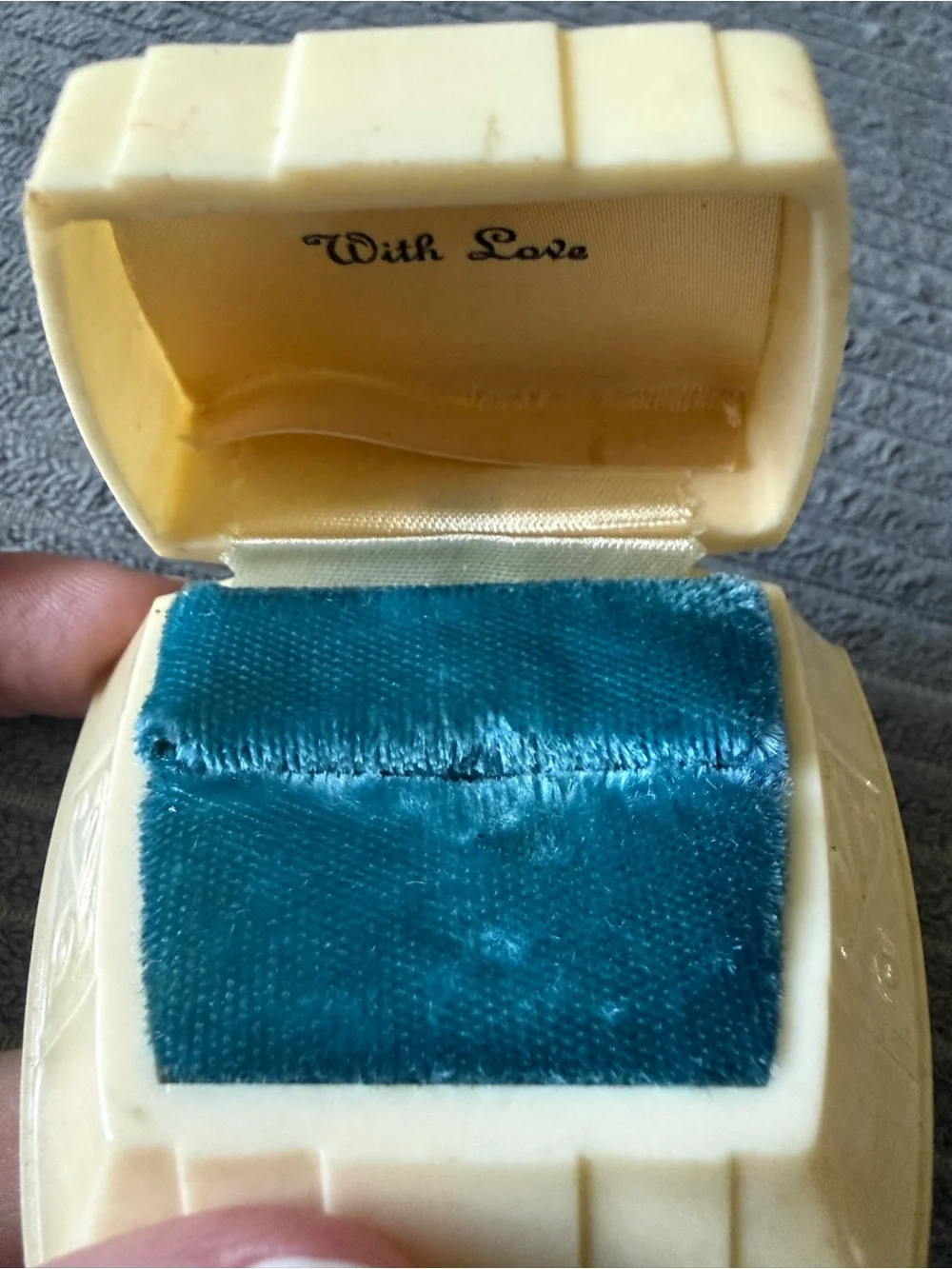 Vintage Art Deco Plastic With Love Cream and Teal Jewelry Ring Box Shell